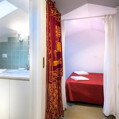 Mansardina - 1 Min From Accademia - Duplex Stylish And Cosy